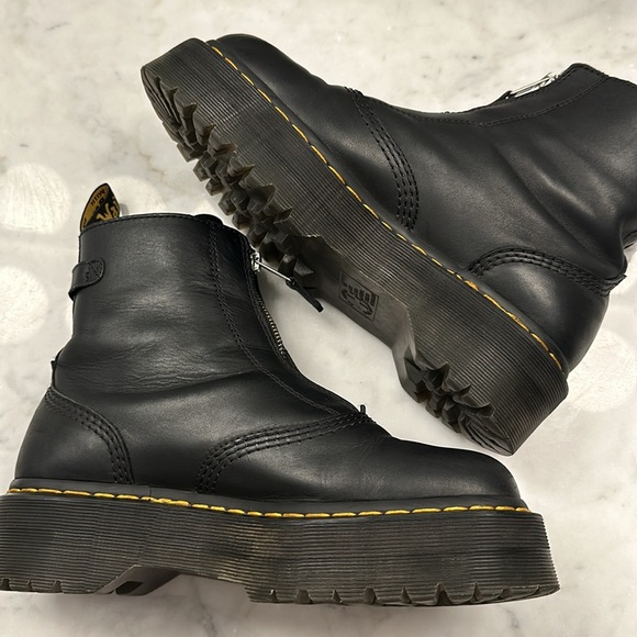 Dr. Martens Jetta Sendal Platform Boot - Picture 6 of 7